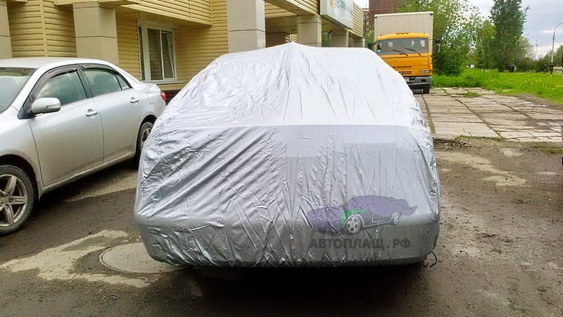 Чехол для авто Mercedes-Benz E-Klasse '2002-09 вид сзади