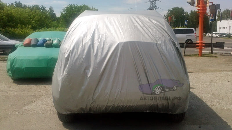 Чехол для кроссовера Renault Duster вид сзади