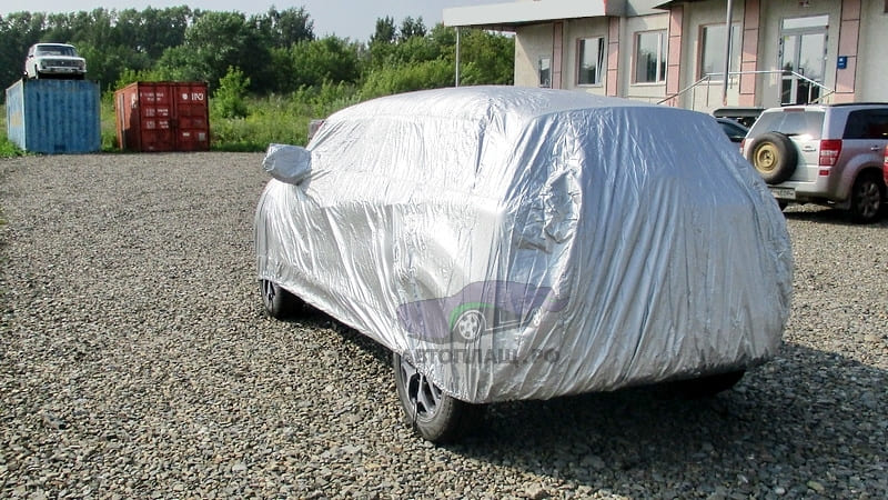 Защитный чехол для кроссовера Renault Kaptur вид сзади
