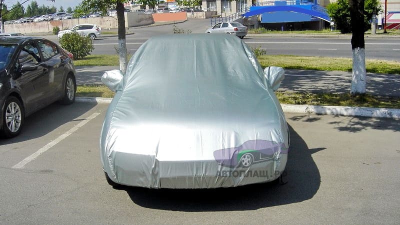 Защитный тент для седана Kia Spectra вид спереди