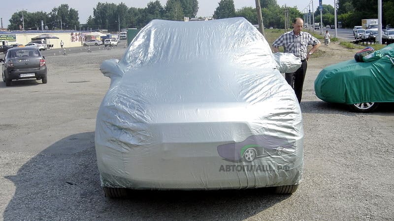 Защитный тент для кроссовера Mitsubishi Outlander XL вид спереди