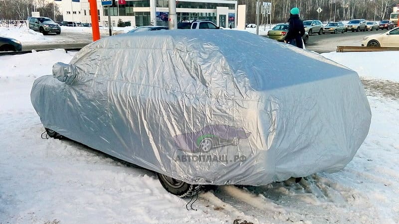 Чехол для седана Subaru Legacy '1990 вид сзади