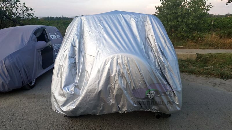 Чехол на авто Toyota RAV4 '2000-03 вид сзади