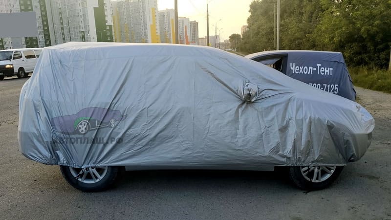 Чехол на авто Toyota RAV4 '2000-03 вид сбоку