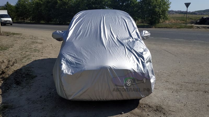 Чехол на автомобиль Toyota Sienta вид спереди