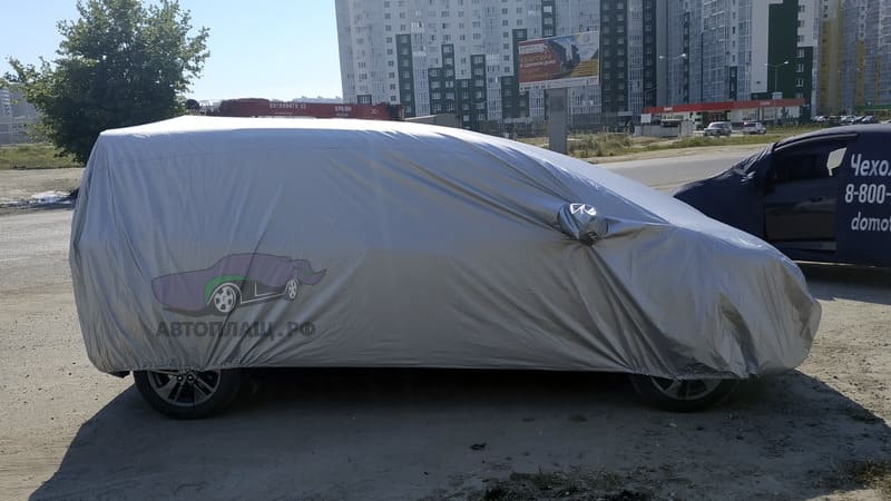 Чехол на автомобиль Toyota Sienta вид сбоку