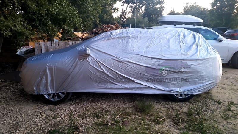 Защитный тент для Toyota Venza вид сбоку