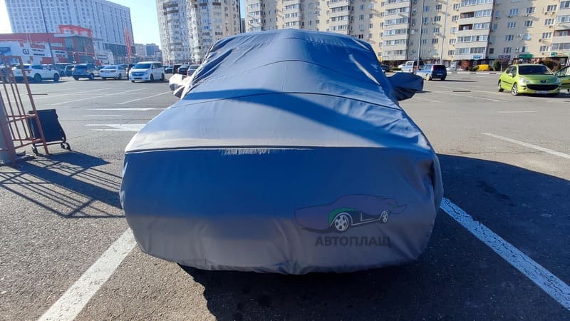 Защитный чехол Антиград для Lada Granta Liftback вид спереди