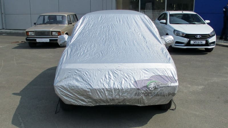 Модельный чехол для авто ВАЗ 2109 вид спереди