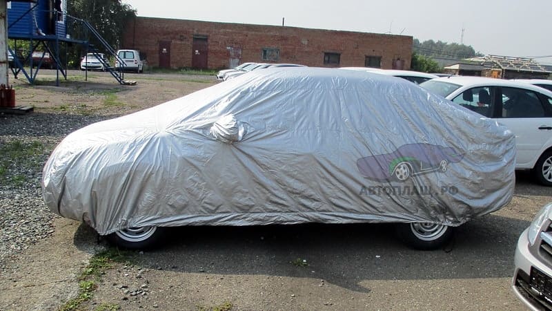Модельный чехол для седана Lada Granta вид сбоку