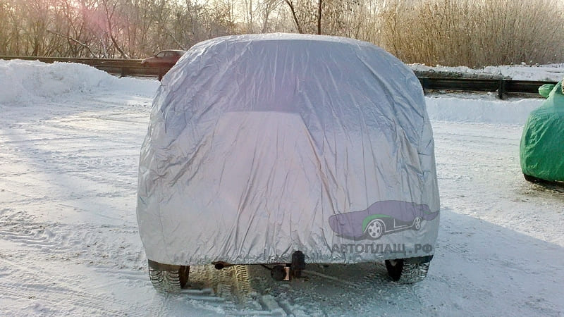 Защитный тентовый чехол для Lada Kalina хэтчбек '2015 вид сзади