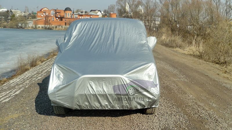 Модельный чехол для авто Ваз Нива 2121 вид спереди